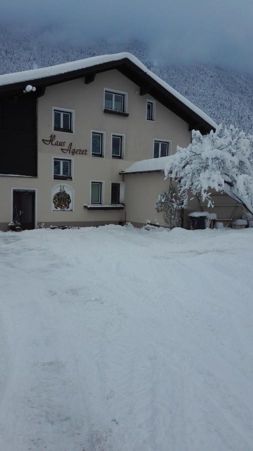 Haus Agerer Fewo 2. Stock Tarrenz Extérieur photo