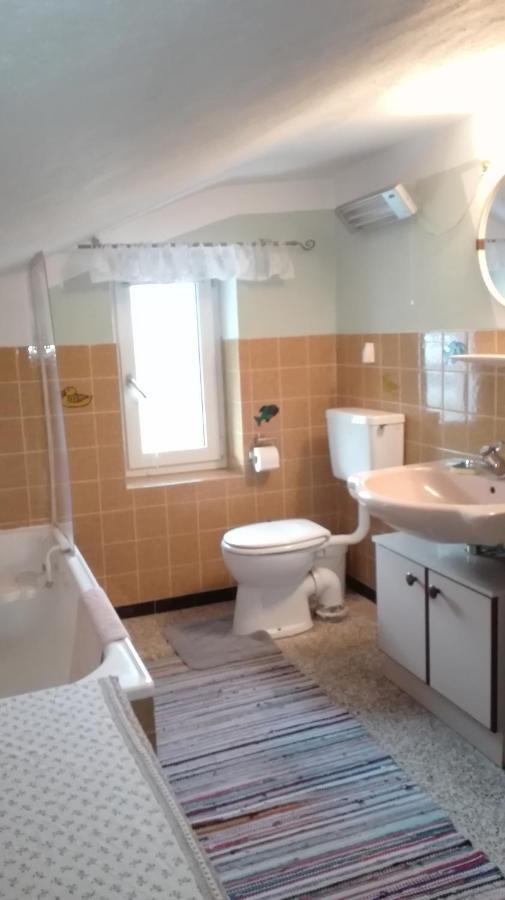 Haus Agerer Fewo 2. Stock Tarrenz Extérieur photo